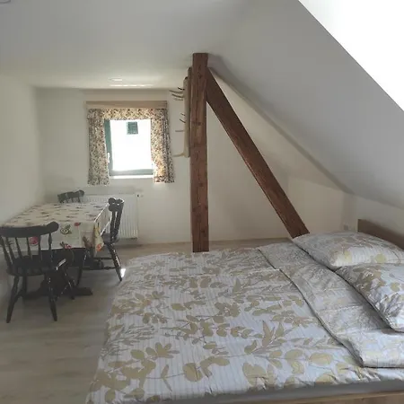 Apartman Zelena Hisa Pri Bjov *